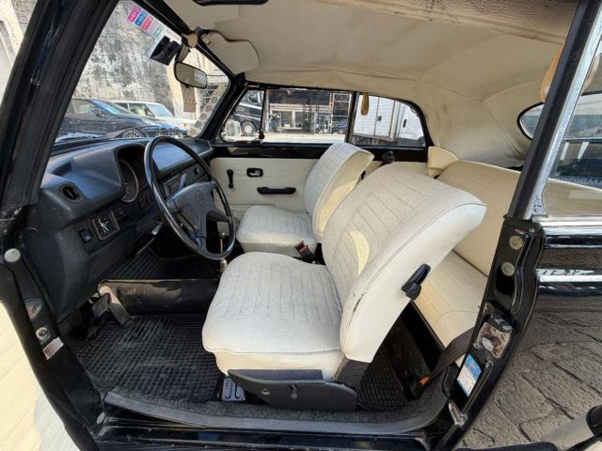 Volkswagen Maggiolino Cabrio 1.2 TSI Design (13)