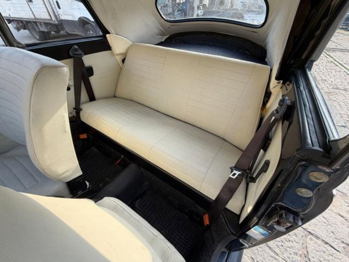 Volkswagen Maggiolino Cabrio 1.2 TSI Design (14)