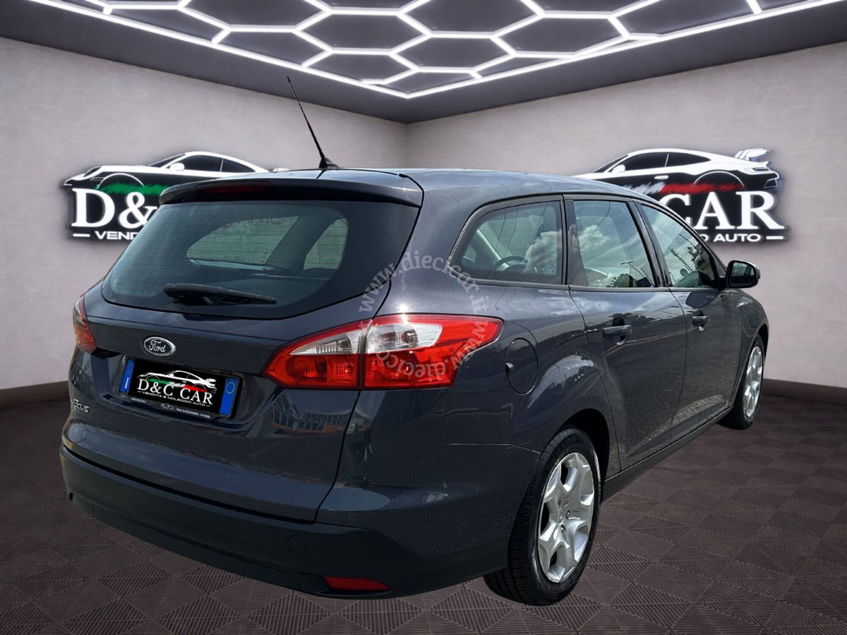 Ford Focus Station Wagon 1.6 TDCi 115 CV SW (4)