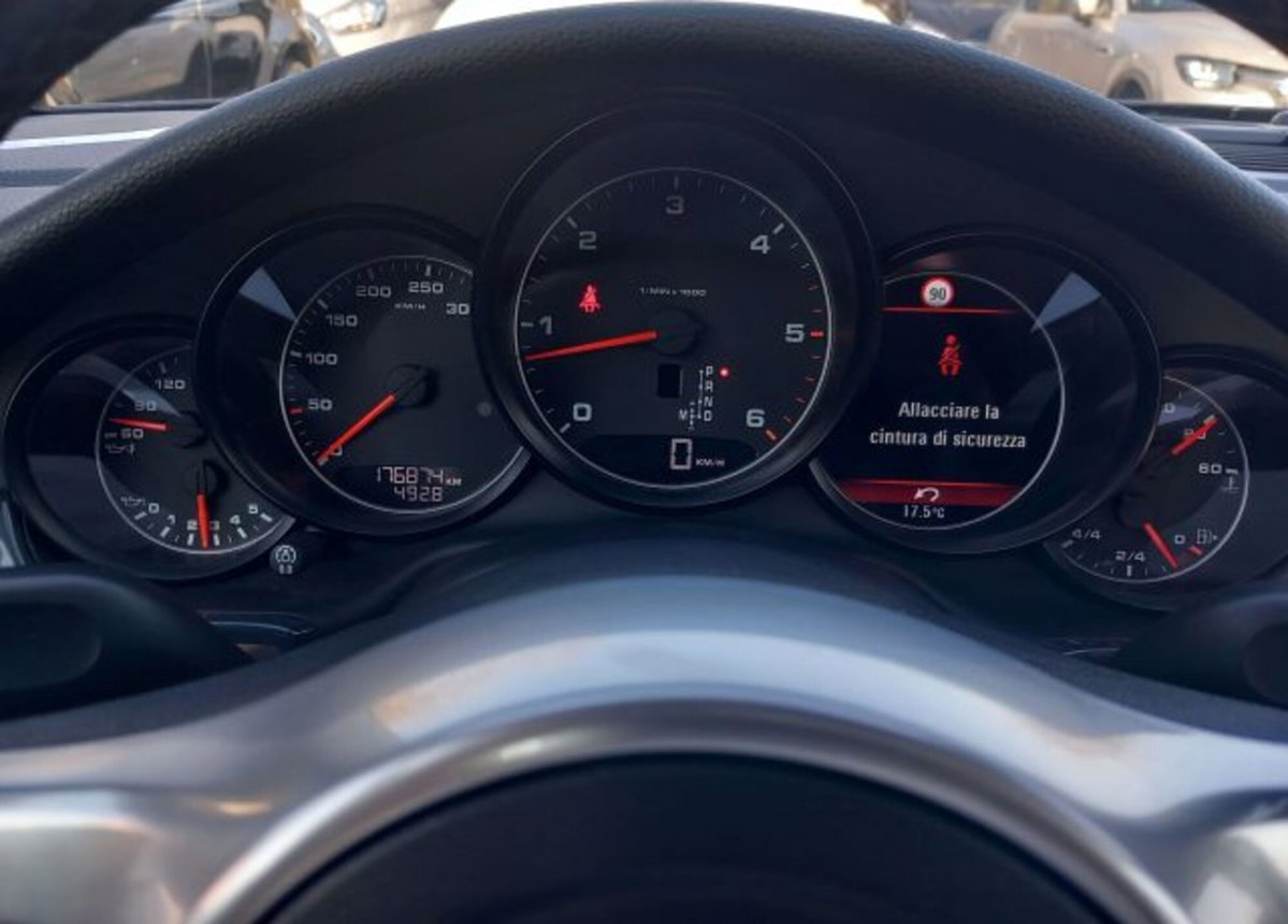 Porsche Panamera 3.0 Diesel Edition (10)