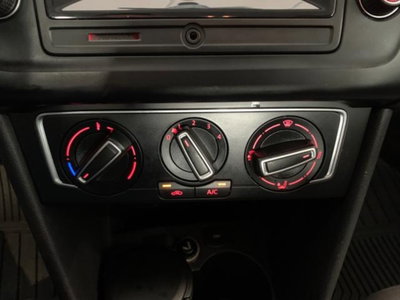 Volkswagen Polo 1.0 MPI 75 CV 5p. Comfortline (15)