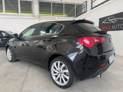 Alfa Romeo Giulietta 1.6 JTDm Distinctive 120cv (10)