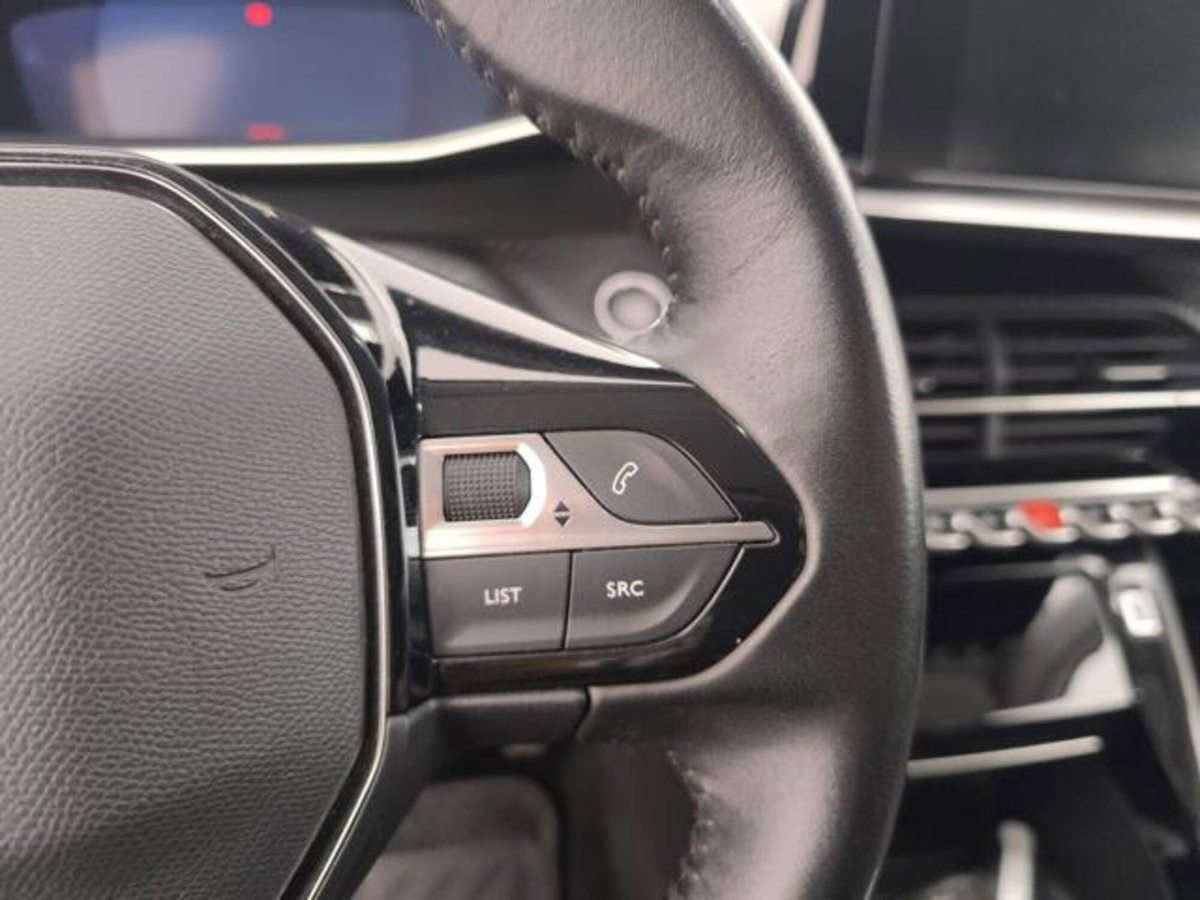 Peugeot 2008 BlueHDi 110 S&S Allure Pack (15)