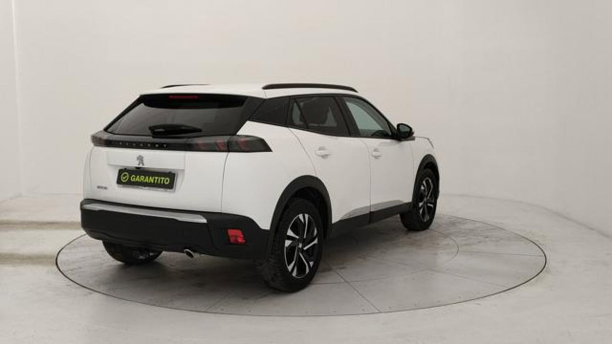 Peugeot 2008 BlueHDi 110 S&S Allure Pack (5)