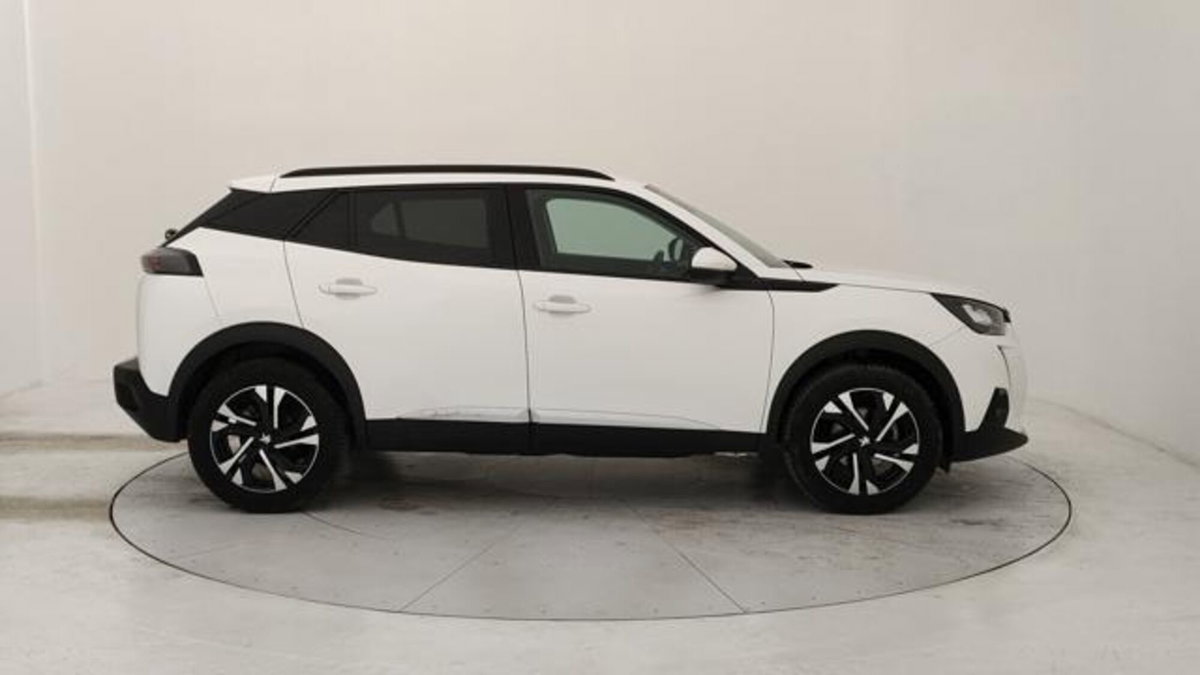 Peugeot 2008 BlueHDi 110 S&S Allure Pack (6)