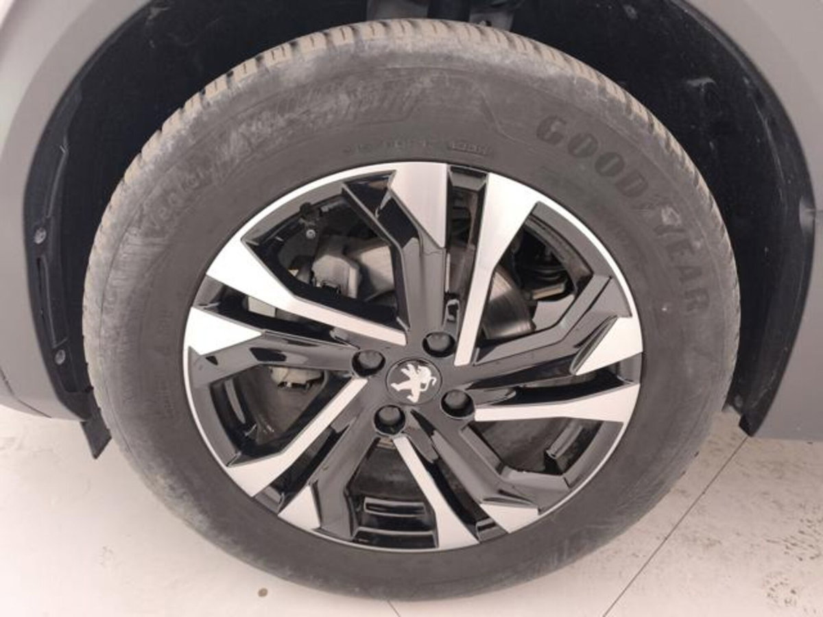 Peugeot 2008 BlueHDi 110 S&S Allure Pack (9)