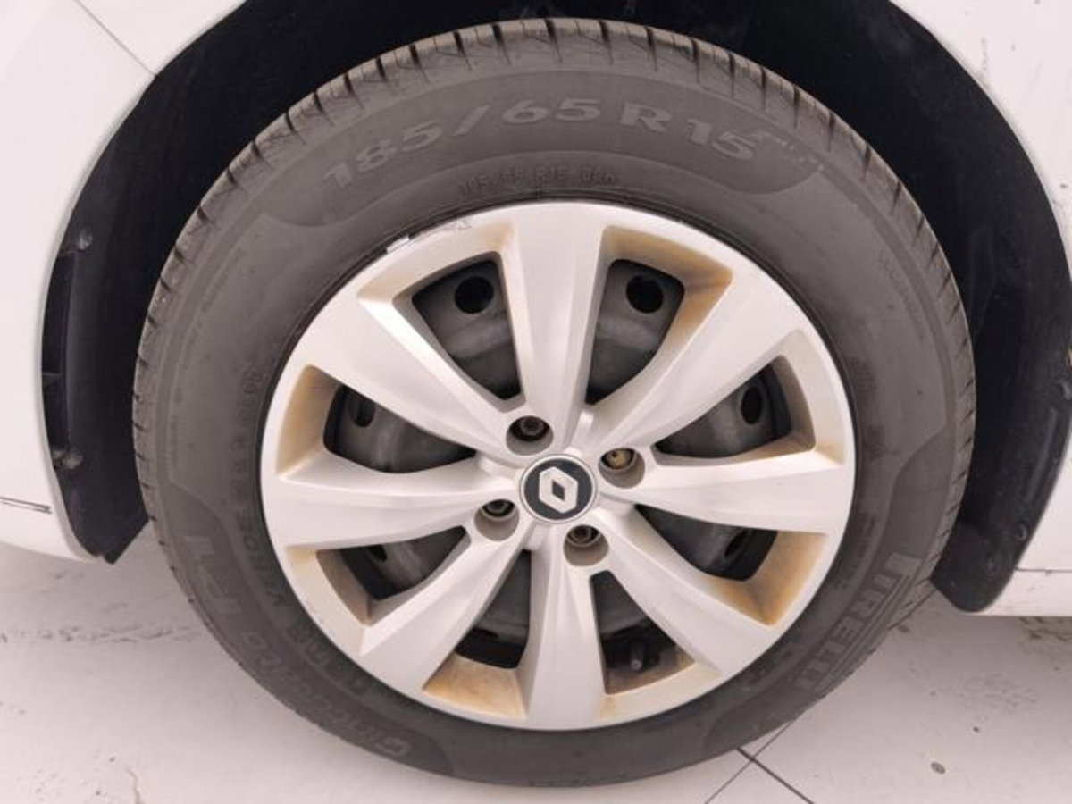 Renault Clio Blue dCi 85 CV 5 porte Business (9)