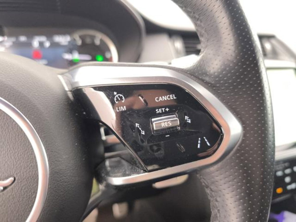 Jaguar E-Pace 2.0d i4 mhev R-Dynamic HSE awd 163cv auto (16)