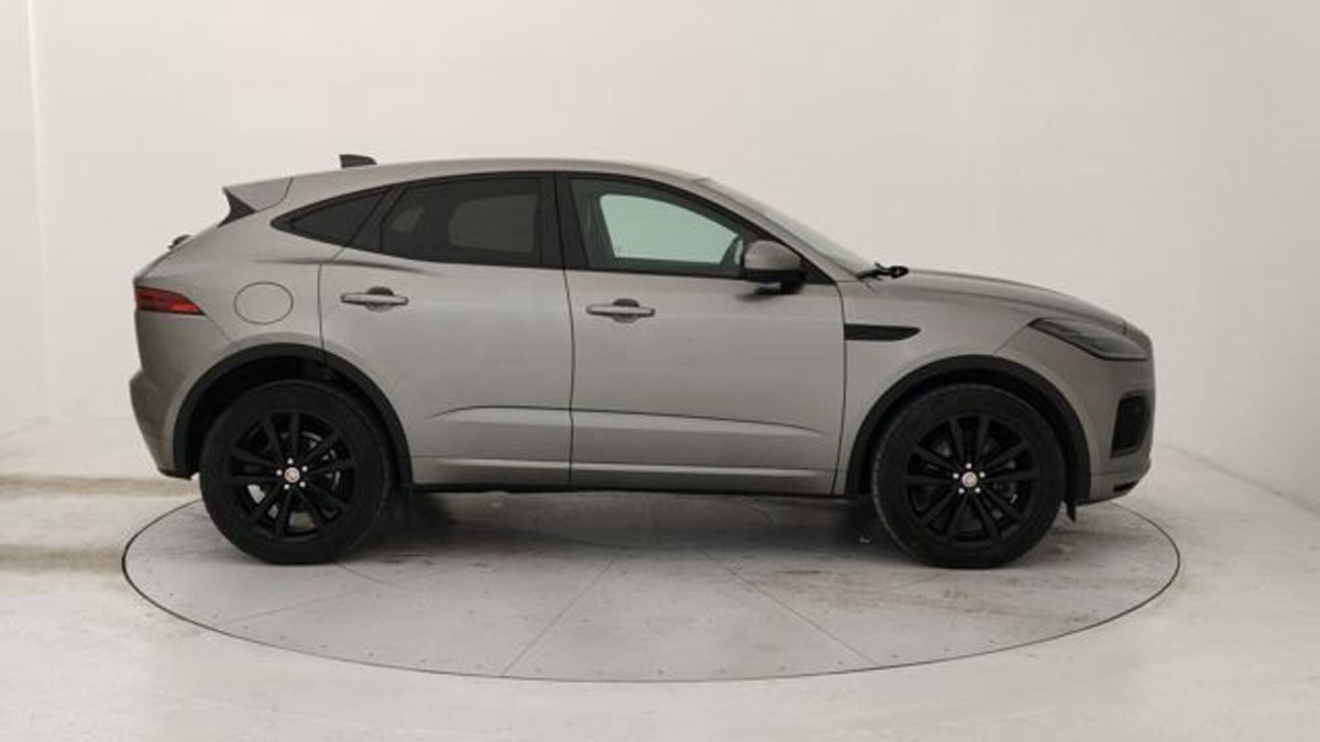 Jaguar E-Pace 2.0d i4 mhev R-Dynamic HSE awd 163cv auto (6)