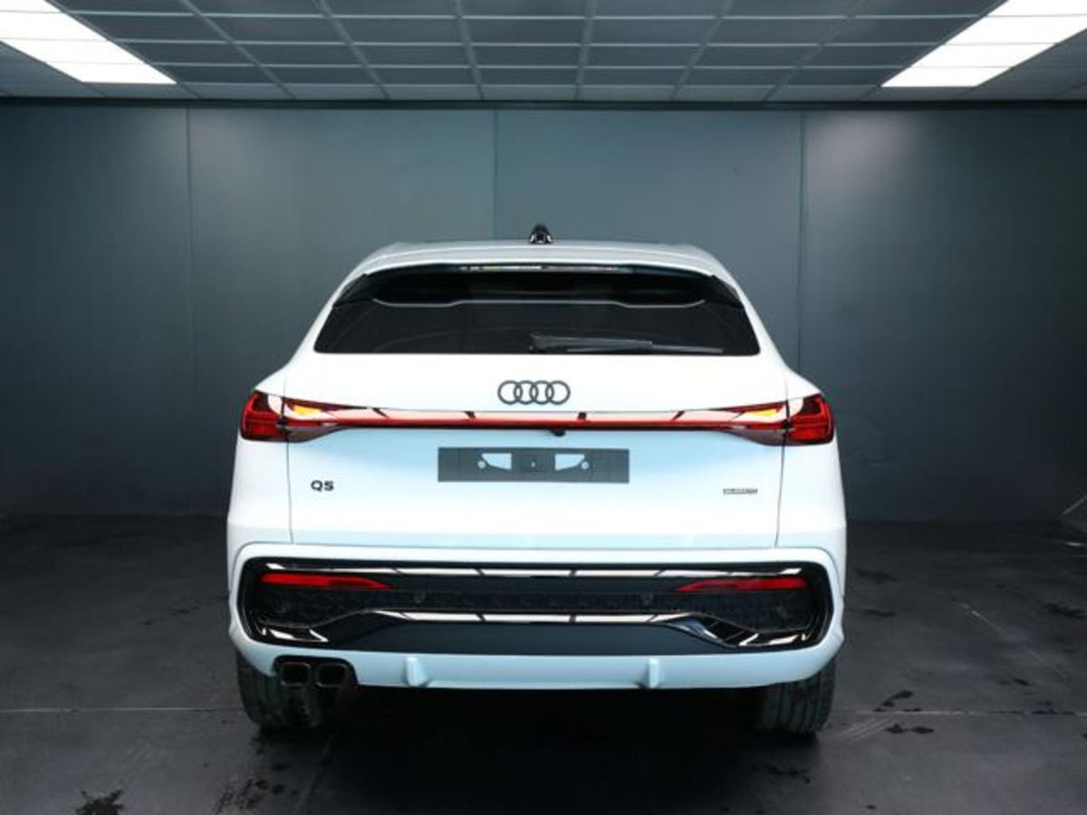 Audi Q5 Sportback 2.0 tdi mhev+ Launch Edition S line quattro 204cv s-tronic (4)