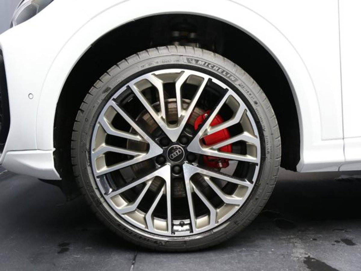 Audi Q5 Sportback 2.0 tdi mhev+ Launch Edition S line quattro 204cv s-tronic (5)