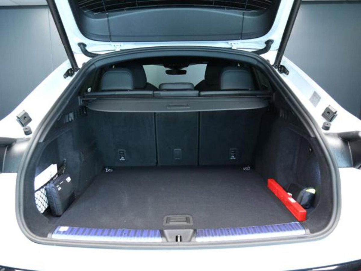 Audi Q5 Sportback 2.0 tdi mhev+ Launch Edition S line quattro 204cv s-tronic (7)