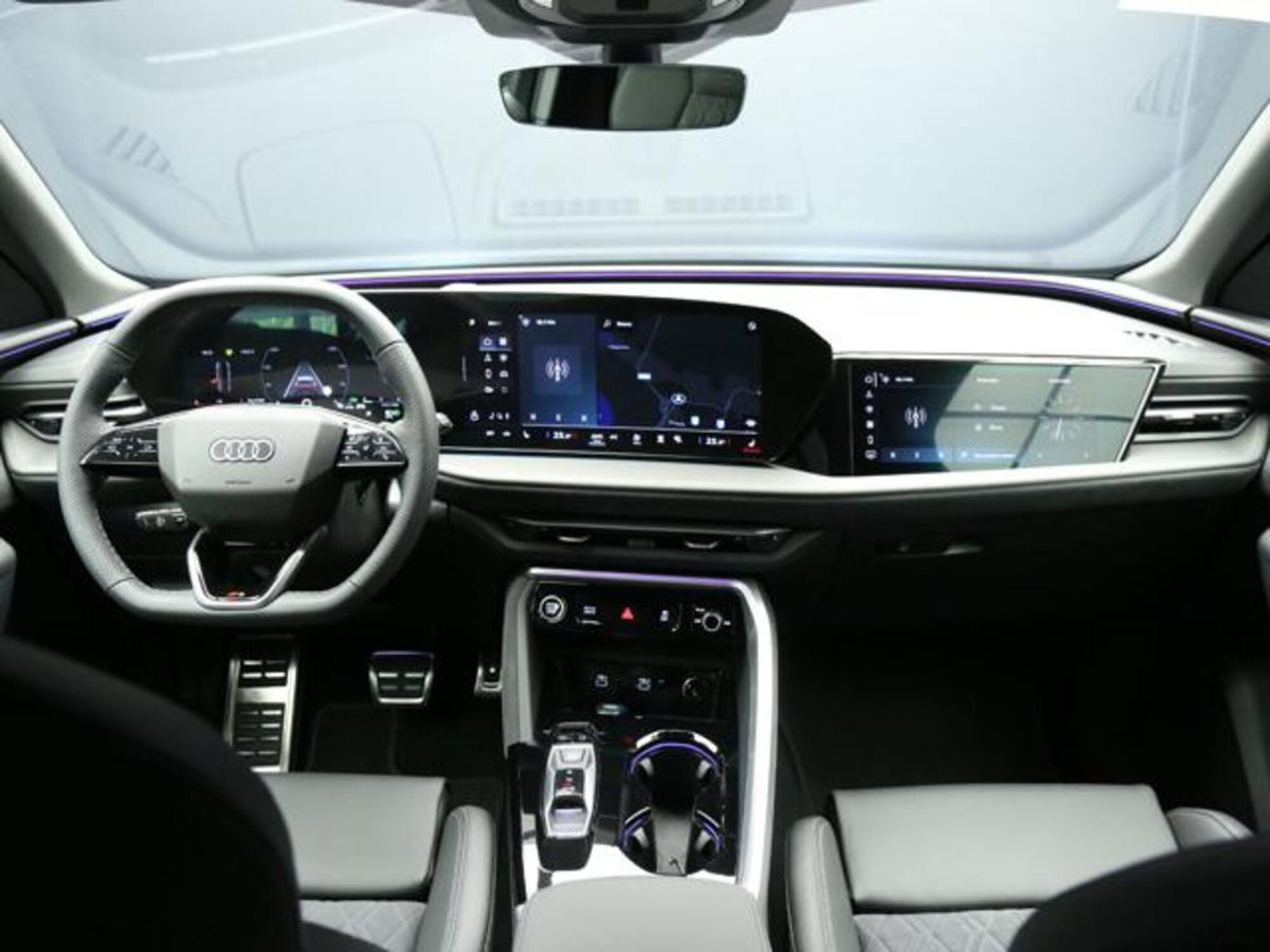 Audi Q5 Sportback 2.0 tdi mhev+ Launch Edition S line quattro 204cv s-tronic (13)