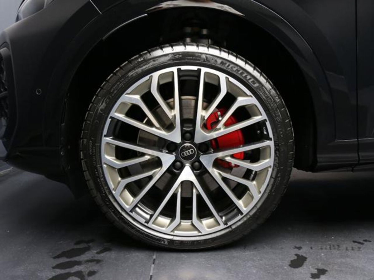 Audi Q5 Sportback 2.0 tdi mhev+ Launch Edition S line quattro 204cv s-tronic (5)