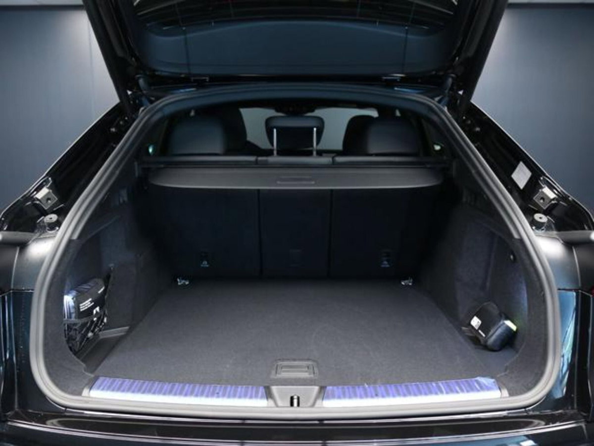 Audi Q5 Sportback 2.0 tdi mhev+ Launch Edition S line quattro 204cv s-tronic (7)