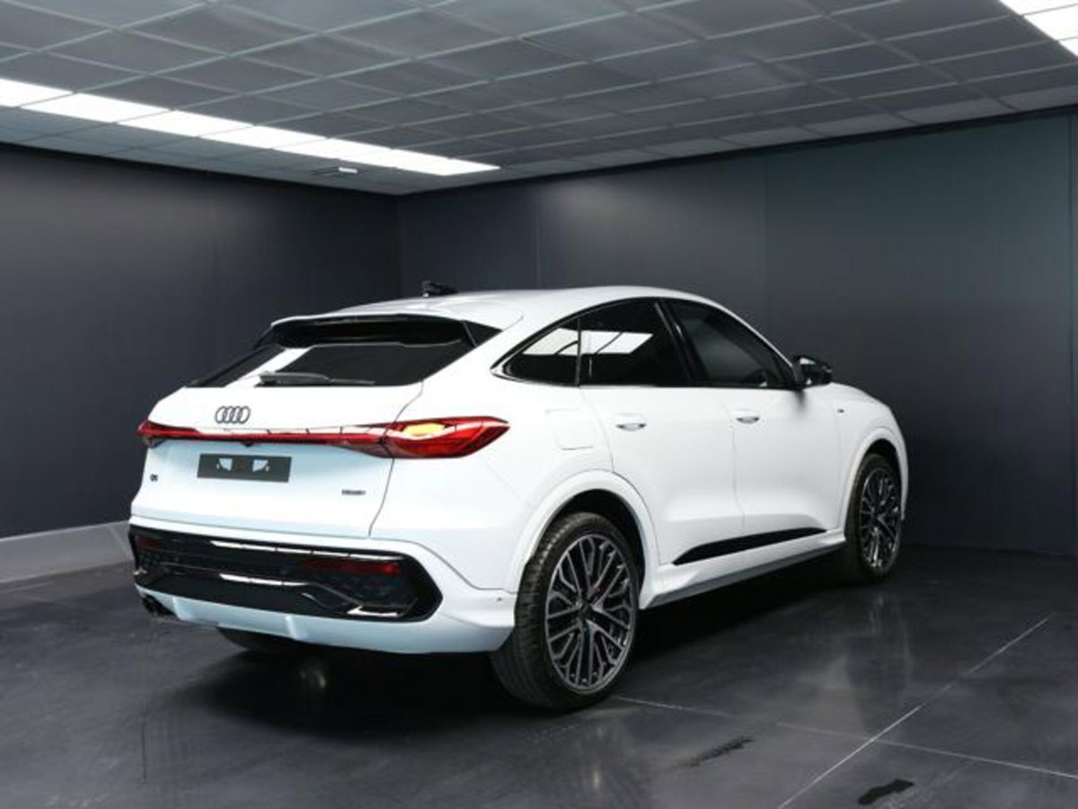 Audi Q5 Sportback 2.0 tdi mhev+ S line edition quattro 204cv s-tronic (4)
