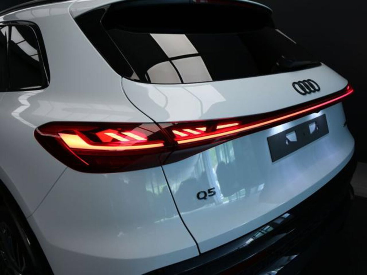 Audi Q5 2.0 tdi mhev+ S line edition quattro 204cv s-tronic (15)