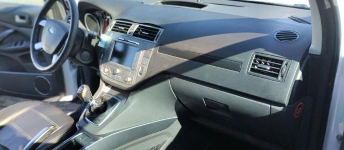 Ford Kuga 2.0 TDCi 136 CV 2WD Titanium DPF (10)