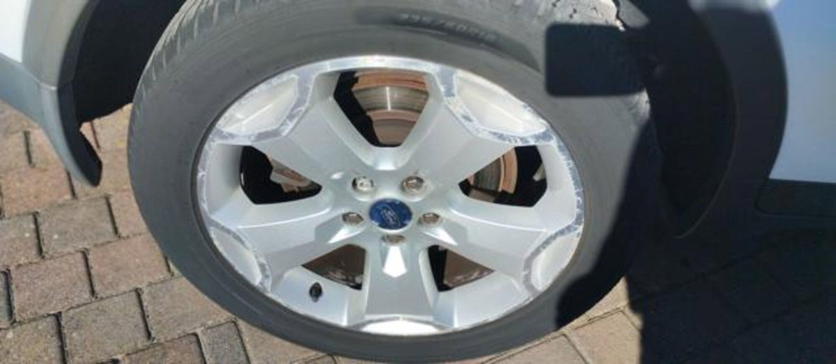 Ford Kuga 2.0 TDCi 136 CV 2WD Titanium DPF (13)