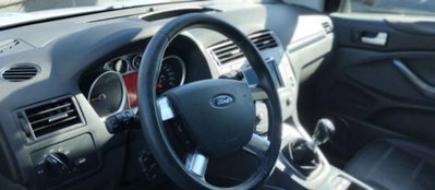 Ford Kuga 2.0 TDCi 136 CV 2WD Titanium DPF (7)