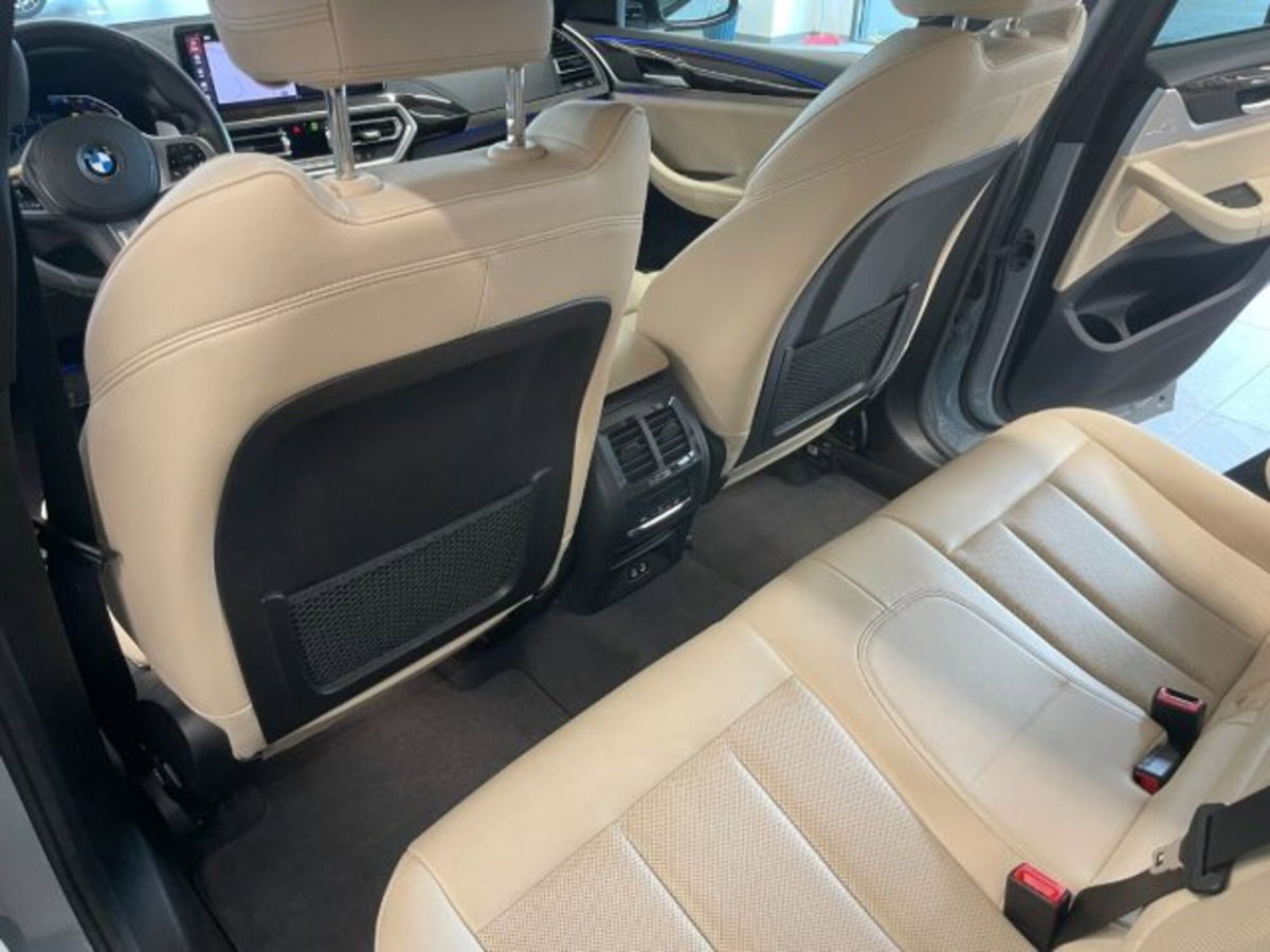 BMW X4 xdrive20d mhev 48V auto (15)
