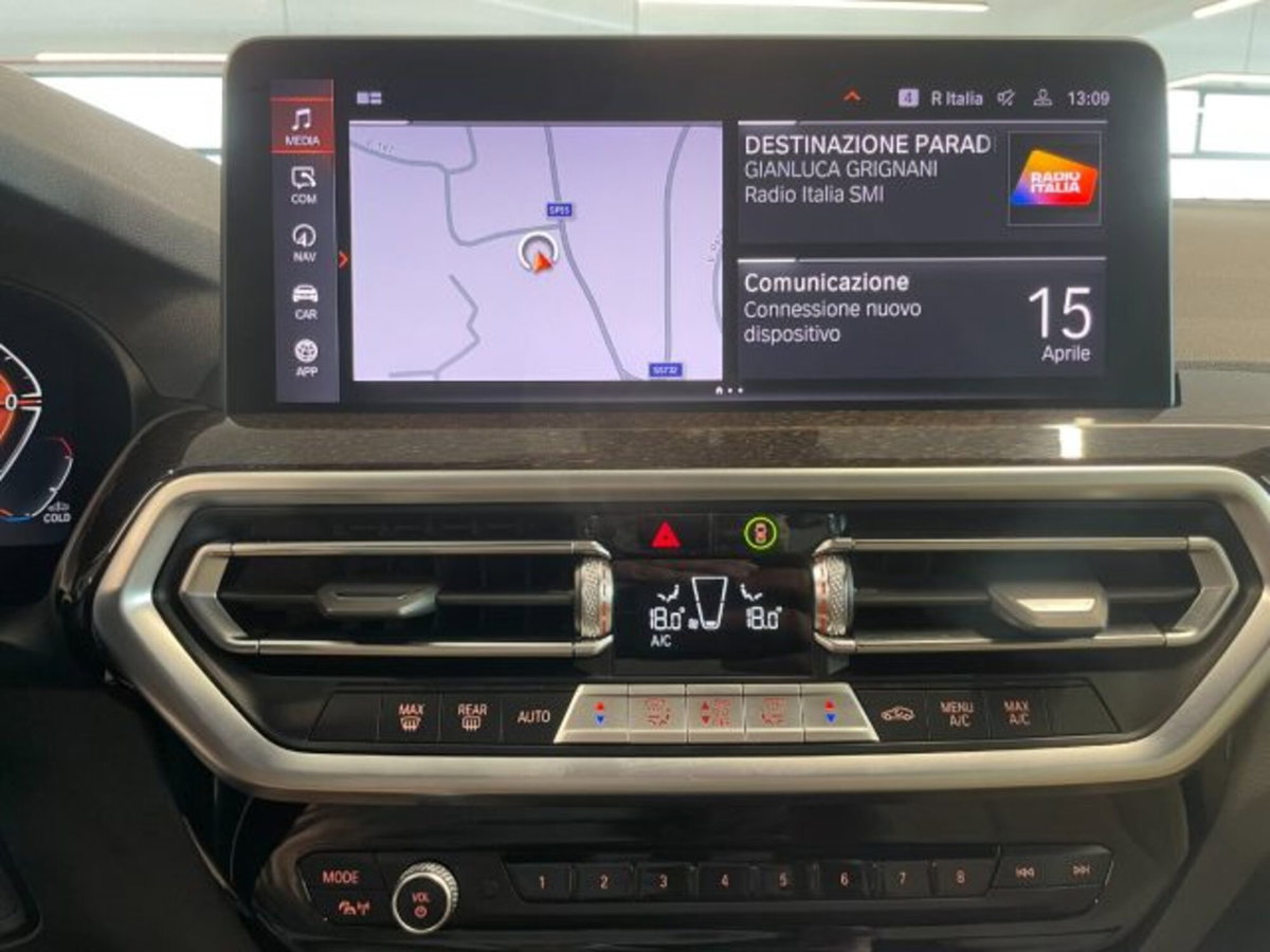 BMW X4 xdrive20d mhev 48V auto (9)