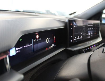 Opel Grandland 1.2 hybrid GS 145cv e-dcs6 (6)