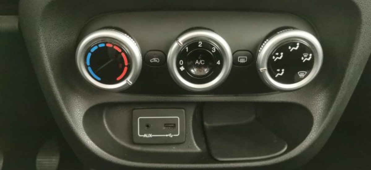 Fiat 500L 1.4 95 CV Pop Star (12)