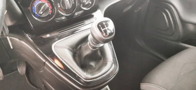 Lancia Ypsilon 1.2 69 CV 5 porte GPL Ecochic Silver (12)