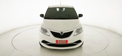 Lancia Ypsilon 1.2 69 CV 5 porte GPL Ecochic Silver (2)