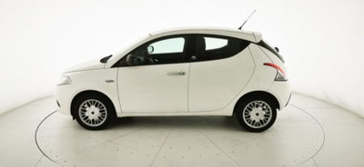 Lancia Ypsilon 1.2 69 CV 5 porte GPL Ecochic Silver (4)
