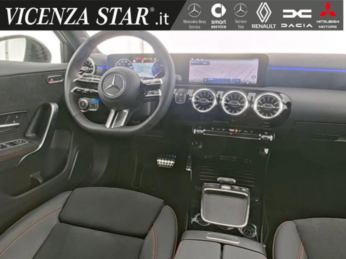 Mercedes-Benz Classe A 250 e phev AMG Line Premium Plus auto (6)