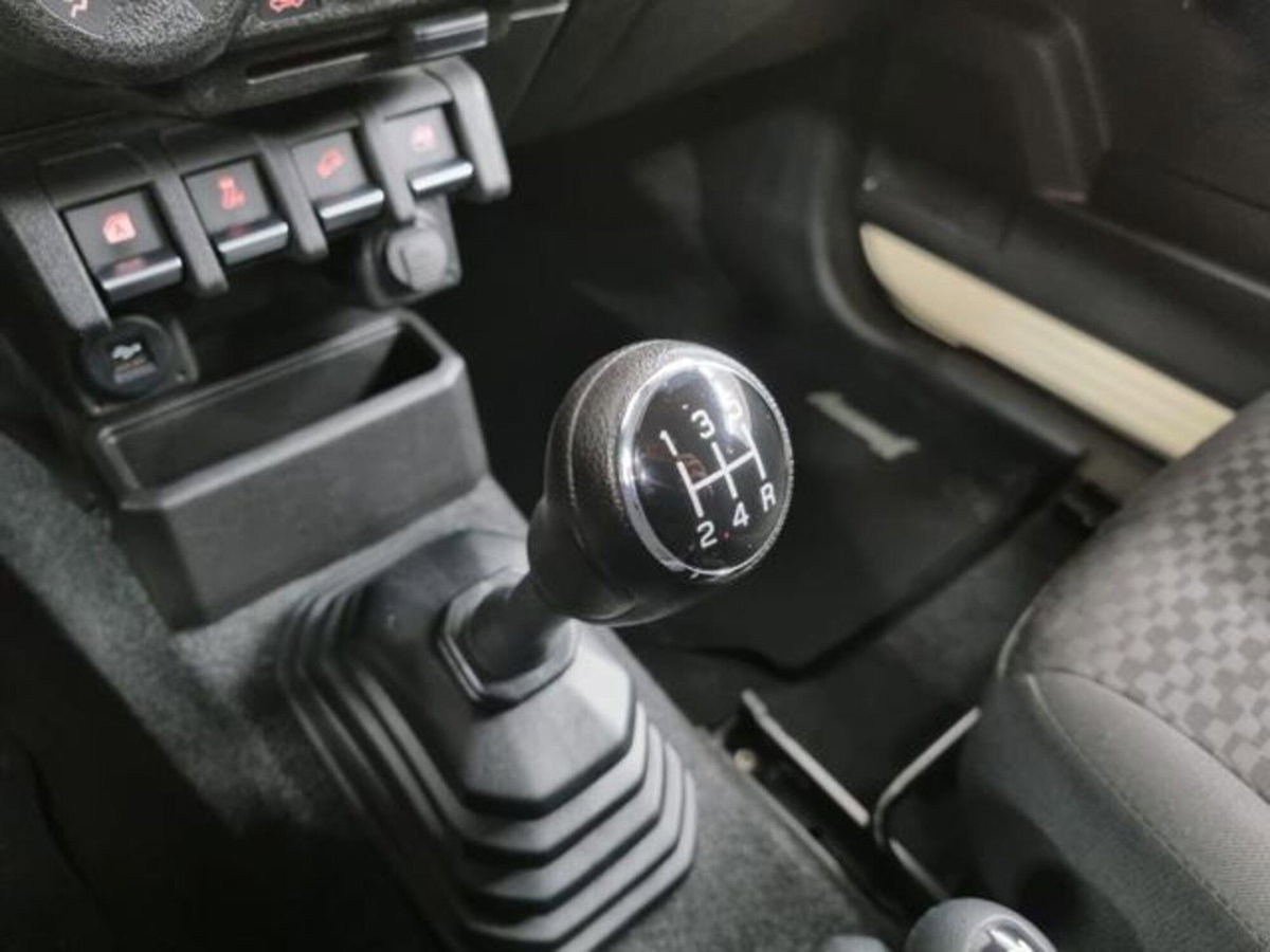 Suzuki Jimny 1.5 5MT Easy PRO (N1) (14)