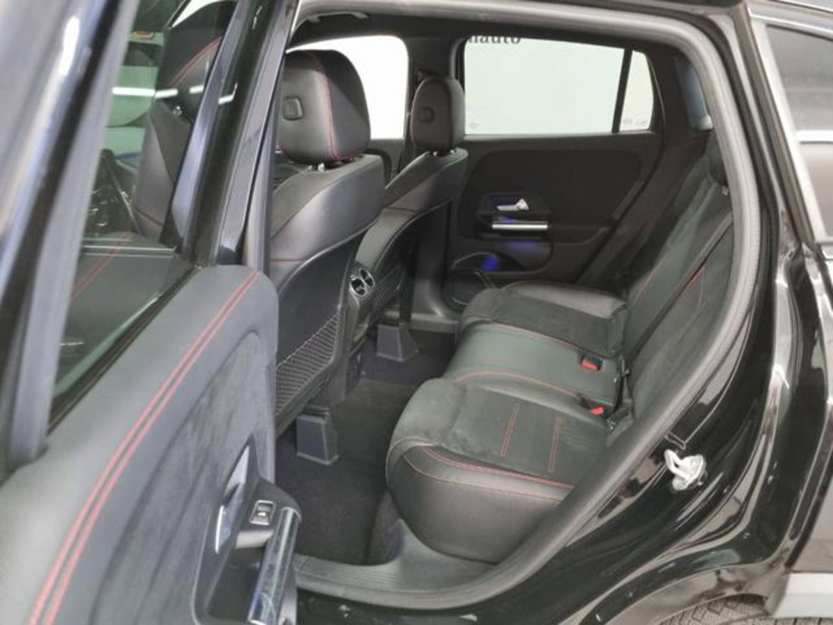 Mercedes-Benz GLA SUV 200 d Automatic 4Matic Premium (10)