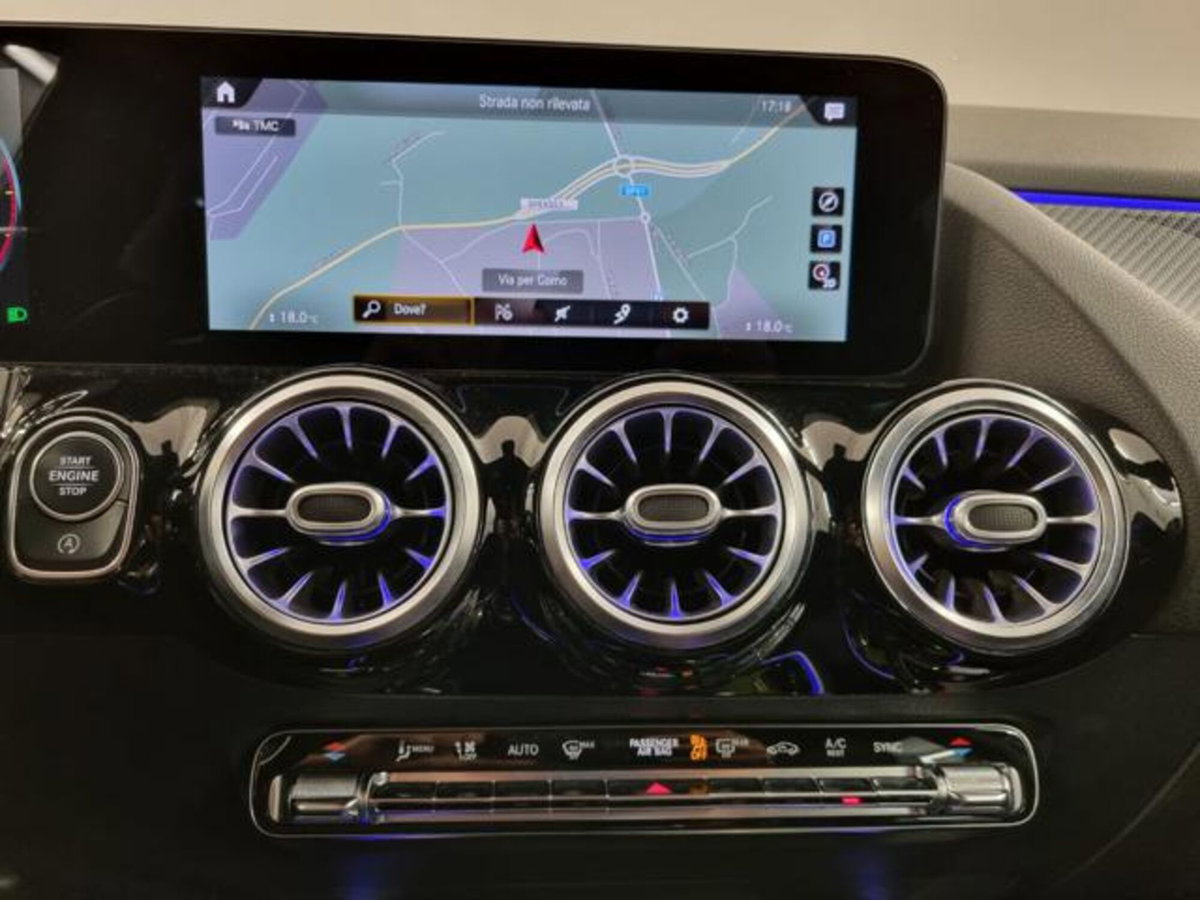 Mercedes-Benz GLA SUV 200 d Automatic 4Matic Premium (11)