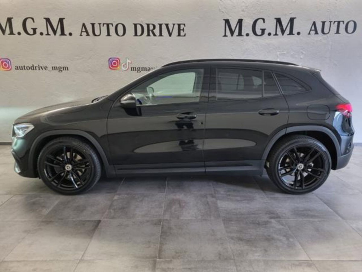 Mercedes-Benz GLA SUV 200 d Automatic 4Matic Premium (2)