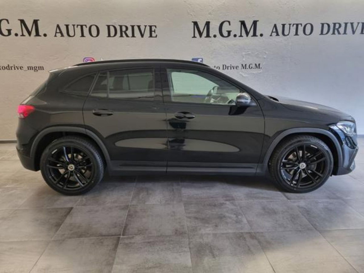 Mercedes-Benz GLA SUV 200 d Automatic 4Matic Premium (4)