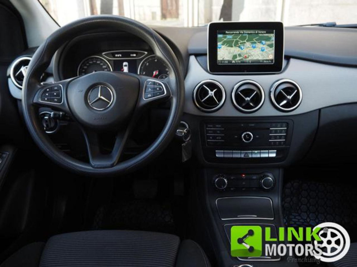 Mercedes-Benz Classe B 180 d Automatic Sport (10)