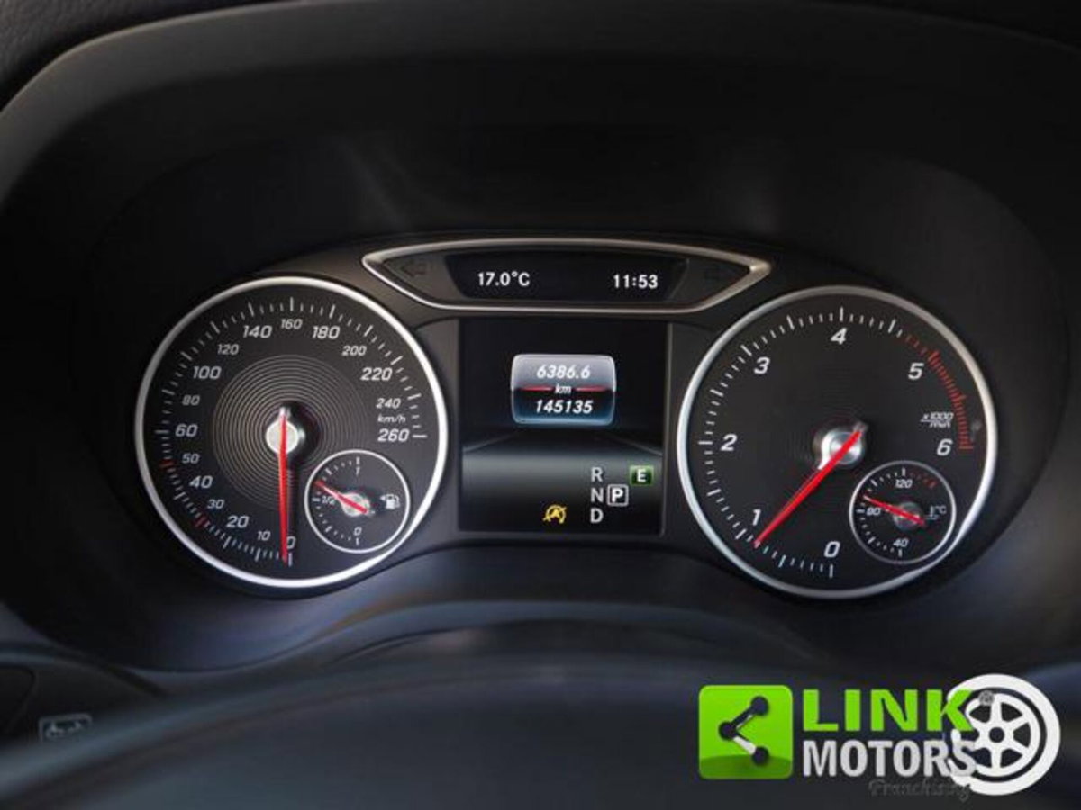 Mercedes-Benz Classe B 180 d Automatic Sport (11)