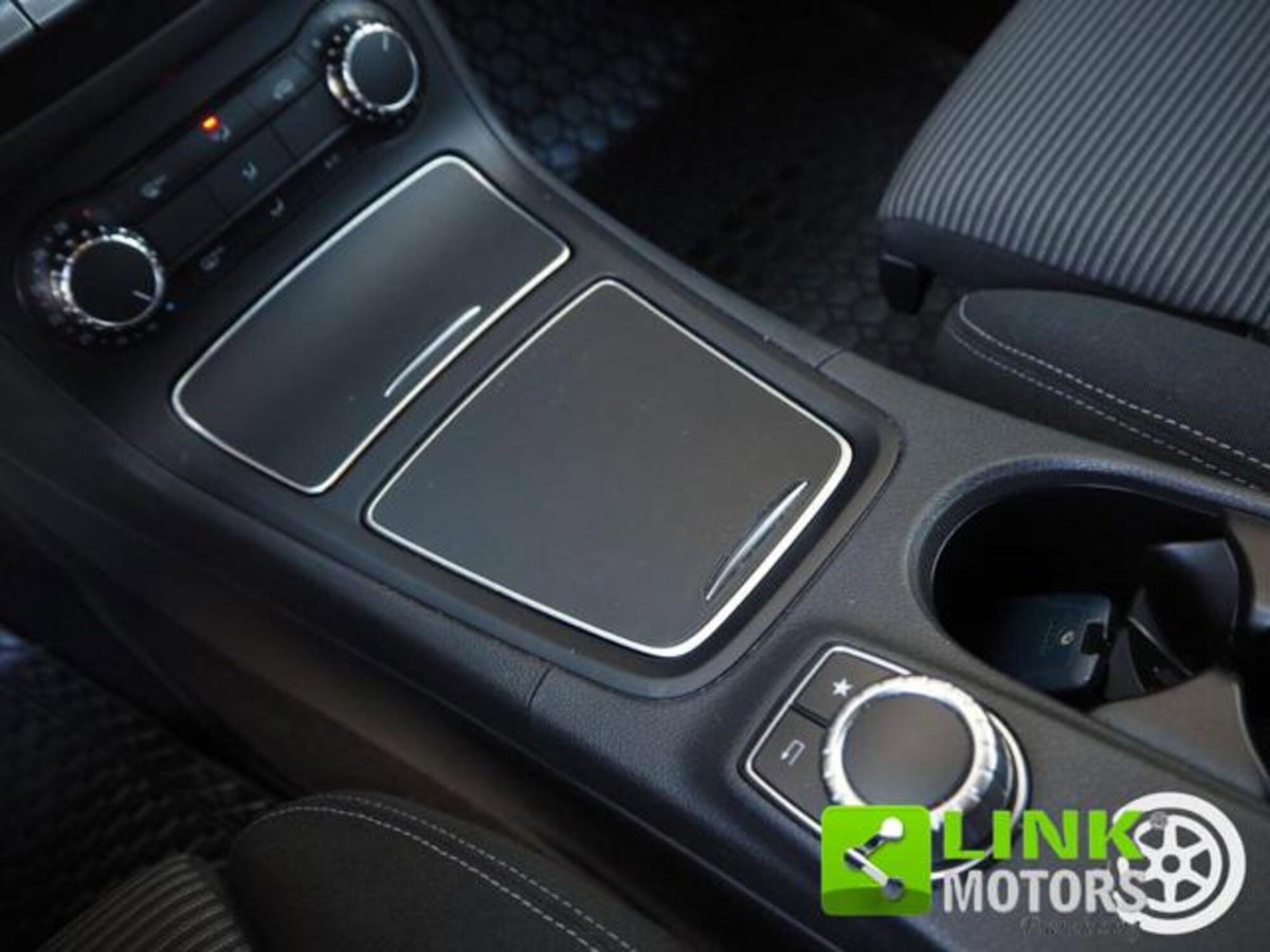 Mercedes-Benz Classe B 180 d Automatic Sport (16)