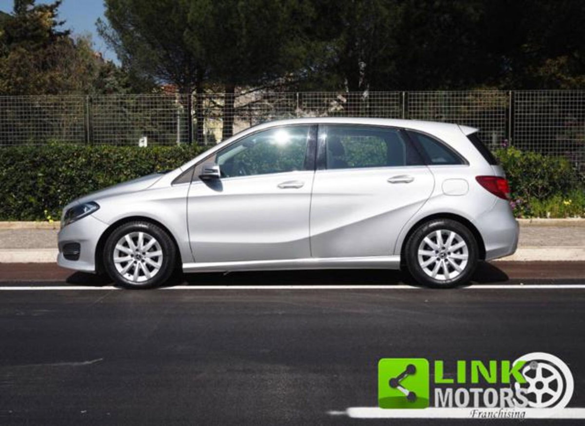Mercedes-Benz Classe B 180 d Automatic Sport (3)