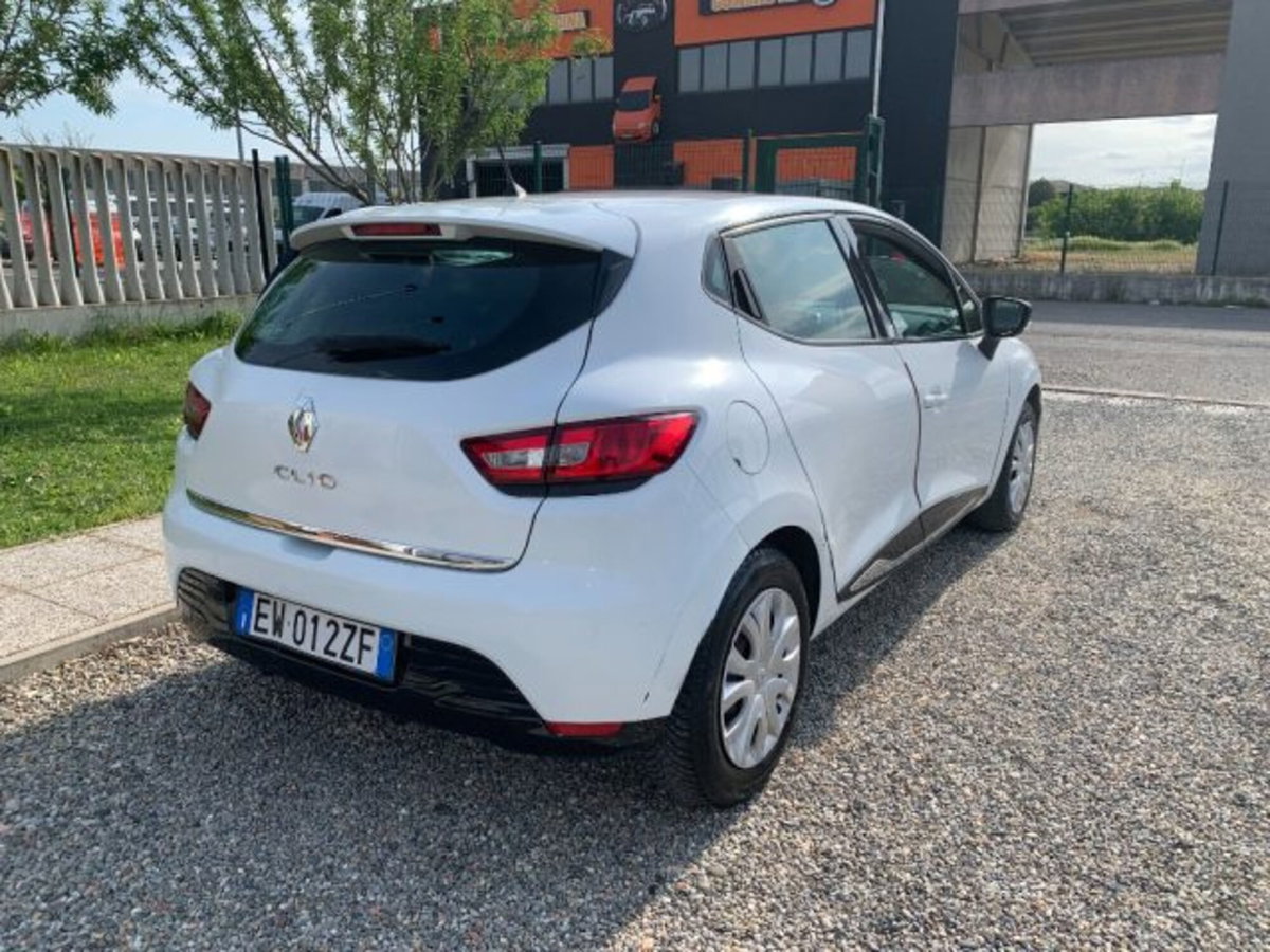 Renault Clio 1.2 75CV GPL 5 porte Live (5)