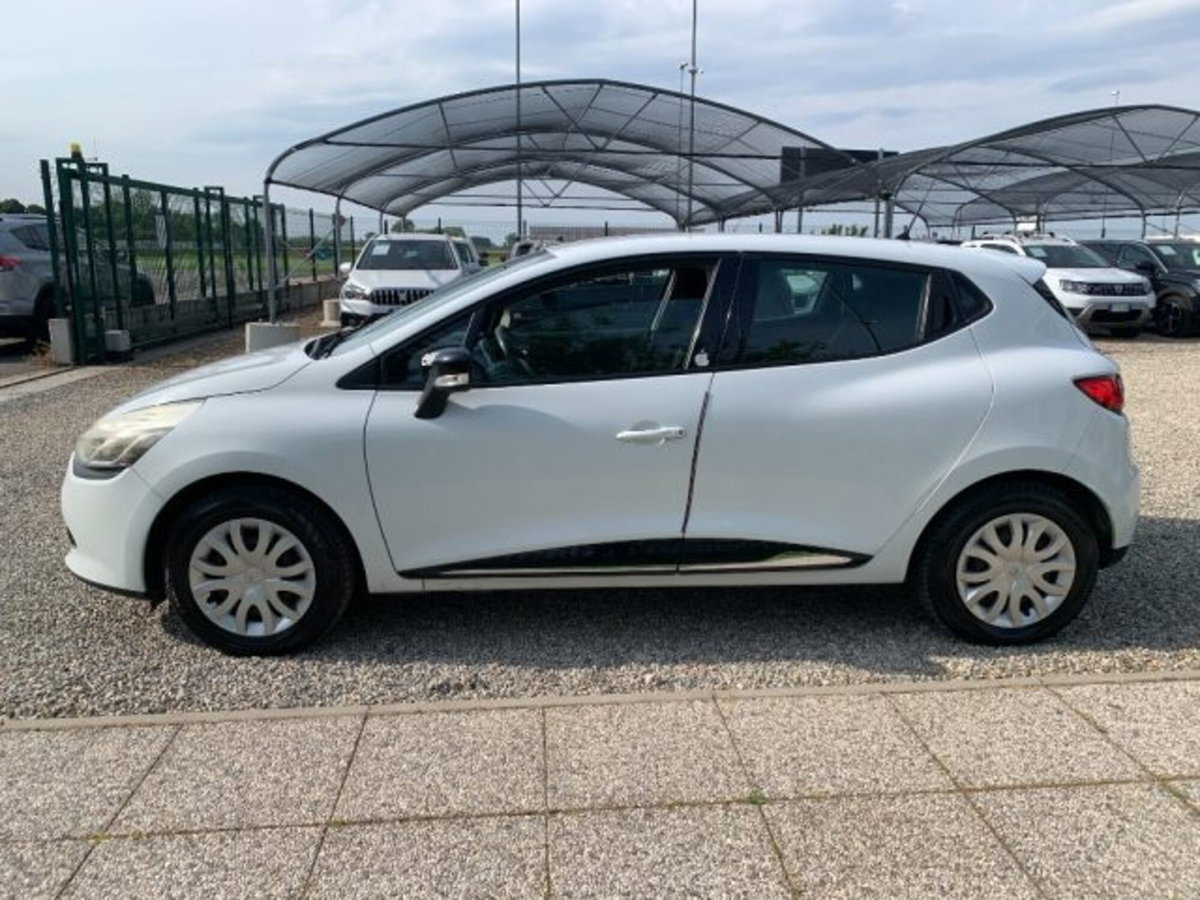 Renault Clio 1.2 75CV GPL 5 porte Live (8)