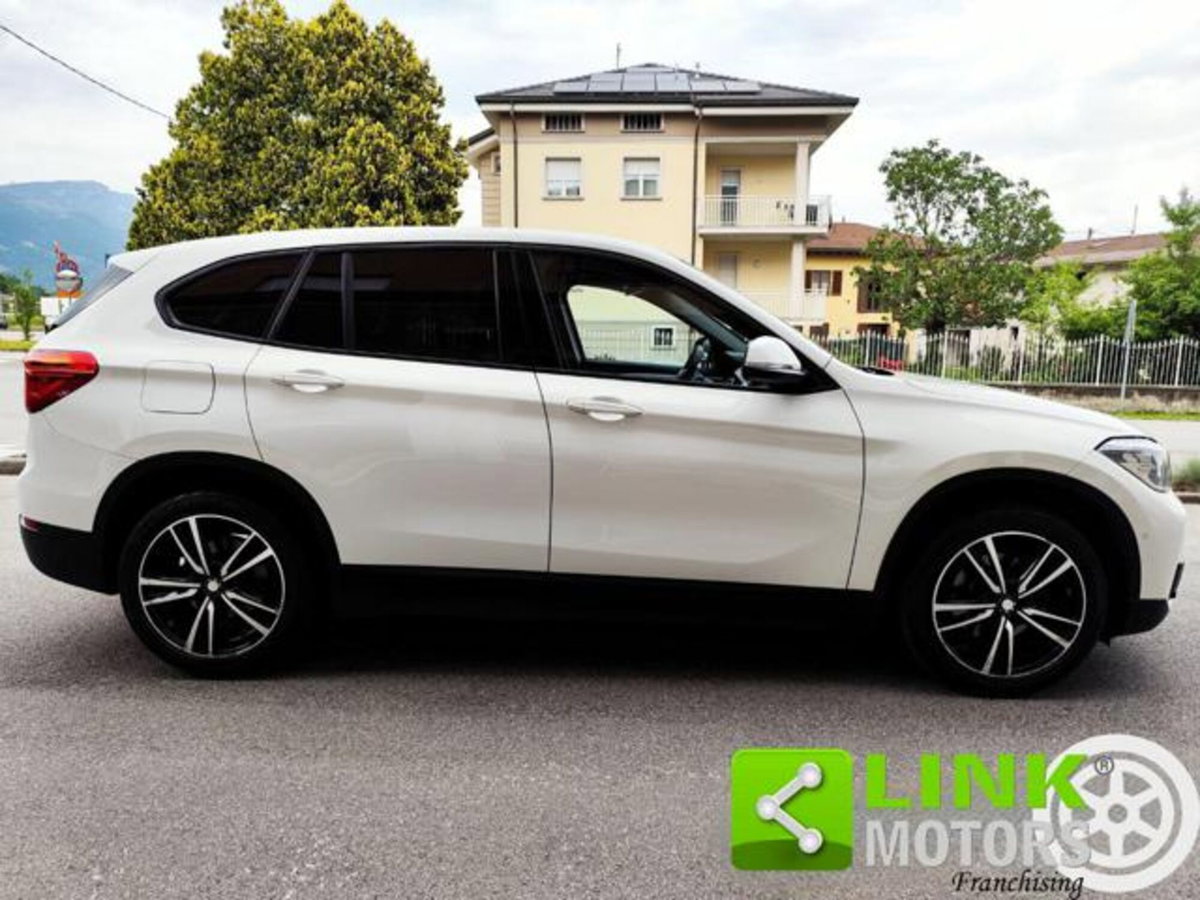 BMW X1 sDrive18d Business (12)
