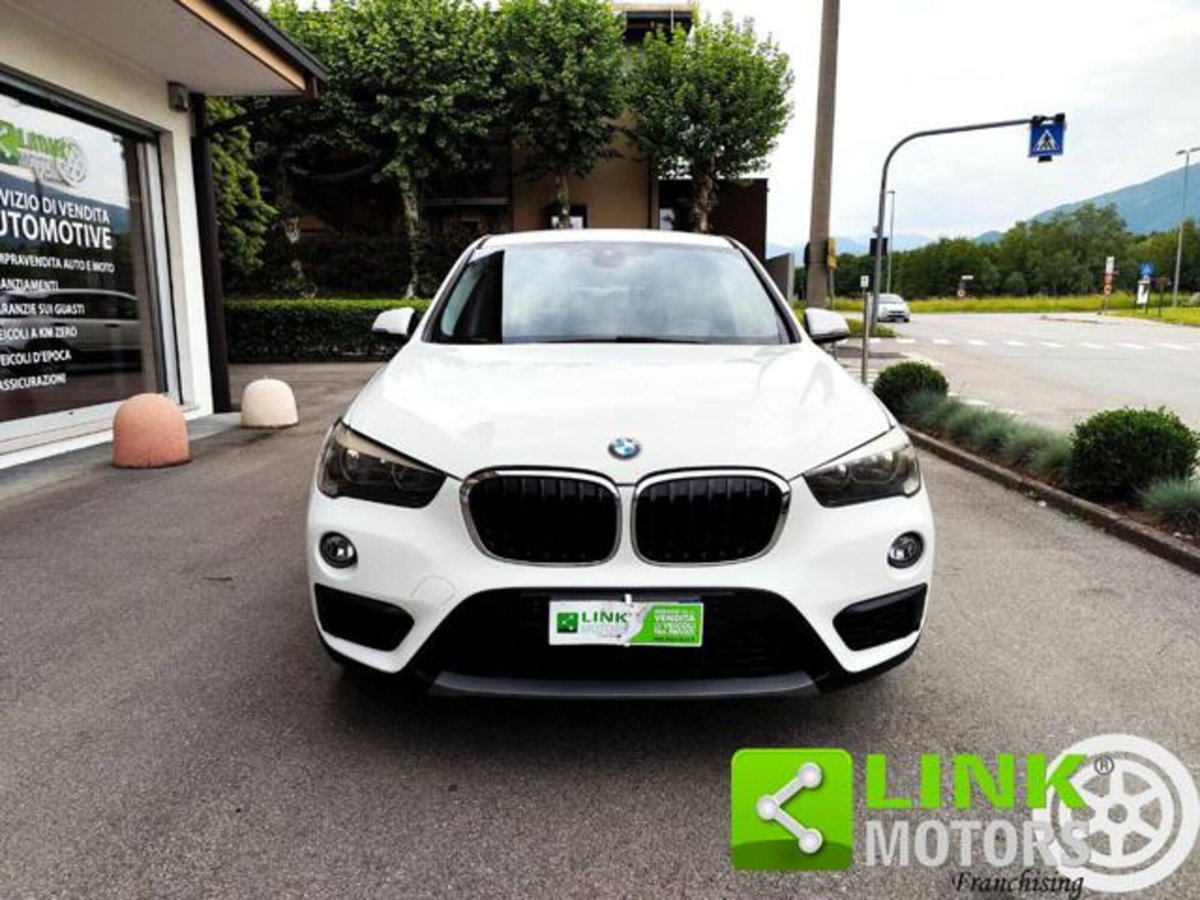 BMW X1 sDrive18d Business (2)
