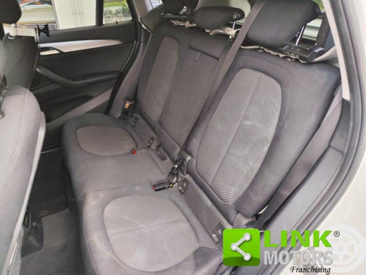BMW X1 sDrive18d Business (6)