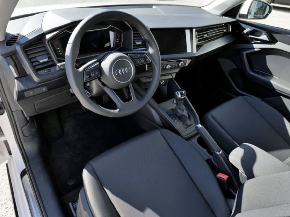 Audi A1 allstreet 30 1.0 tfsi Business 116cv (5)