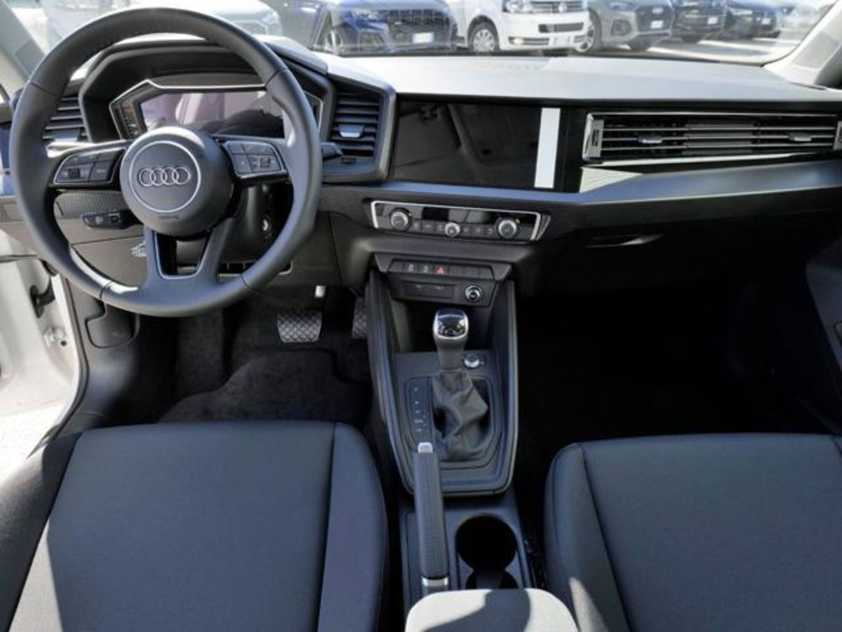Audi A1 allstreet 30 1.0 tfsi Business 116cv (6)