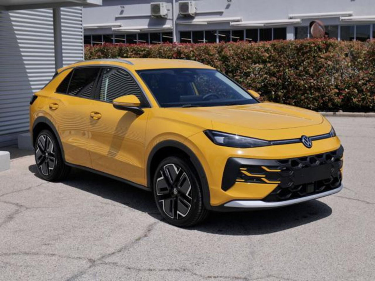 Volkswagen T-Roc 1.5 etsi Style 115cv dsg (4)