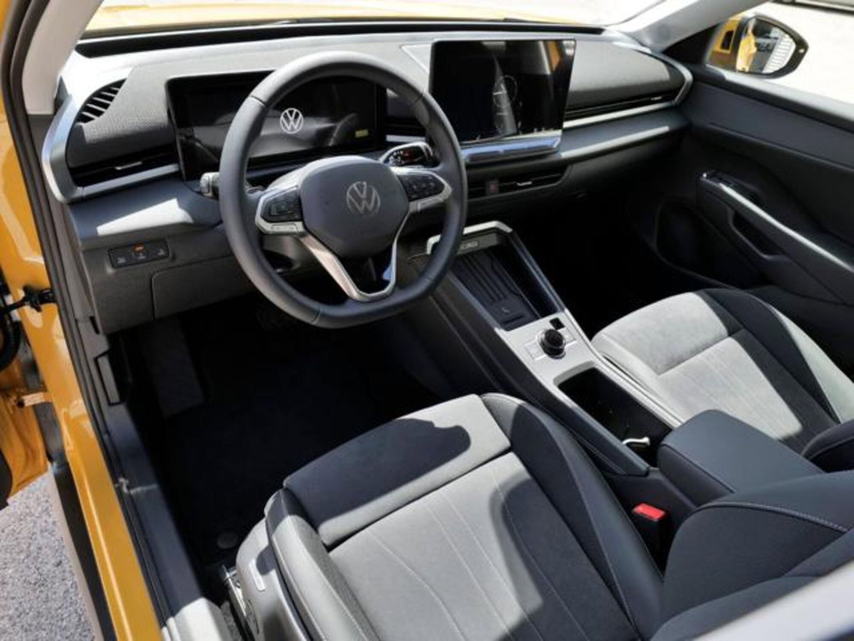 Volkswagen T-Roc 1.5 etsi Style 115cv dsg (6)